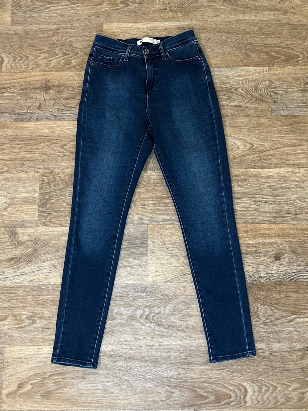 Levi’s Perfectly Slimming 512 Legging / Jeans / Jeggings Womens 6 - W28 L32